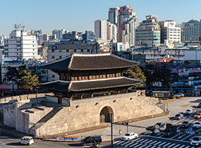 Ворота Хынинчжимун (Heunginjimun Gate)