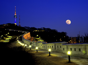 Крепостная стена Ханяндосон (Seoul City Wall)