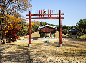 Королевские могилы Ёнхвивон и Сунинвон (Yeonghwiwon and Sunginwon Royal Tombs)