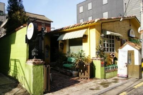 Vitamin Cafe (비타민카페)